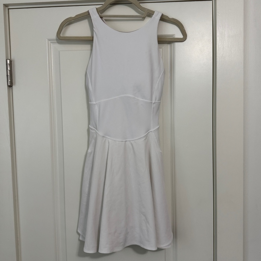 Lululemon 4‎ White Court Crush Dress ~ Lined Pickleball Tennis Golf Athletic